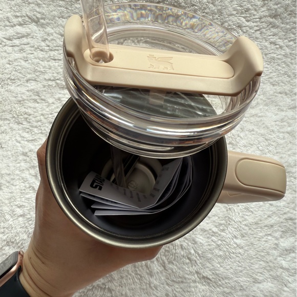 Stanley | Gilded Sugar 40 oz Quencher H2.0 Tumbler - Picture 7 of 9